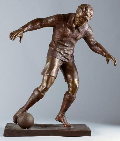 null Sculpture en bronze «Le Footballeur». Circa 1920. Signée M. Guiraud Riviere...