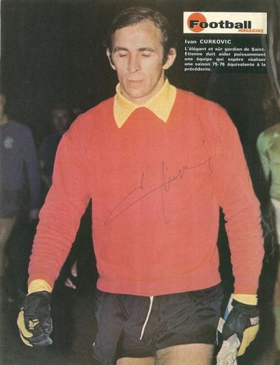null Lot de 12 photos de joueurs de l'A.S. St étienne dans les années 70 (Coupe d'Europe)...