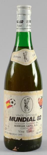 null Bouteille de vin blanc commémorative de la Coupe du Monde 1982. En l'état.