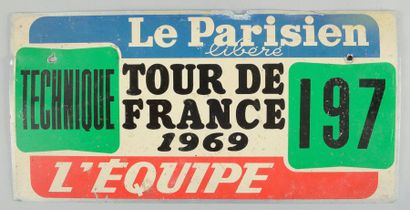 null Plaque officielle de voiture «Service Tecnique» sur le Tour de France 1969 avec...