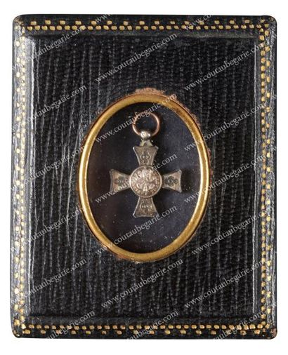 null Croix pontificale dite «médaille de Mentana», en argent, modèle miniature, conservée...
