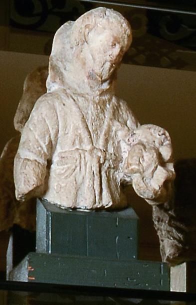 null Buste de Saint Christophe, en pierre calcaire, représenté debout, tenant un...