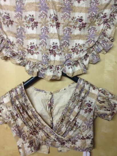 null Corsage et fichu coordonné d'une robe d'été en imprimé, vers 1830, gaze de coton...