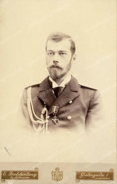 null Nicolas II, empereur de Russie (1868-1918). Portrait photographique de E. Hohlenberg...