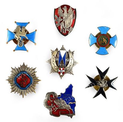 null Lot de dix décorations polonaises, comprenant des insignes, badges et médailles,...