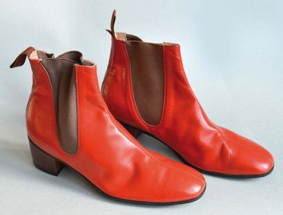 null Bottines de scène (boots) en cuir rouge et réalisées par Anello & Davide en...