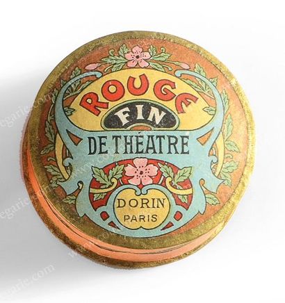 Dorin «Rouge fin de Théâtre» - (Années 1900) Dans un état neuf, boitier cylindrique,...