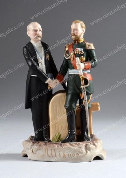 null Visite de Nicolas II en France (1896). Figurines en biscuit polychrome, reposant...