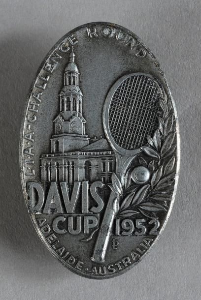 null Broche commémorative de la finale de la Coupe Davis 1952 entre l'Australie et...