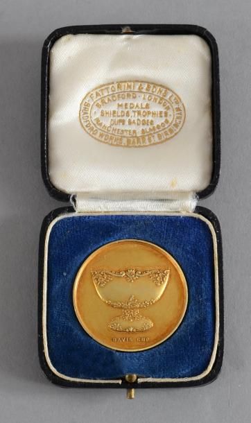 null Médaille de la rencontre de Coupe Davis entre l'Angleterre et l'italie en 1922...