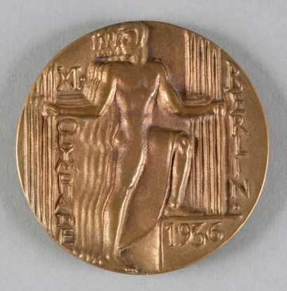 null 1936. Berlin Médaille officielle de participant. En bronze. Par Otto Placzek....