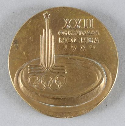 null 1980. Moscou. Médaille officielle de participant. En tombac. Diamètre 60 mm...