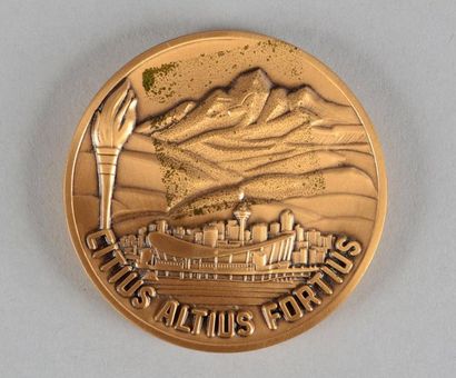 null 1988. Calgary. Médaille officielle de participant. Graveur C. Martens. En bronze....
