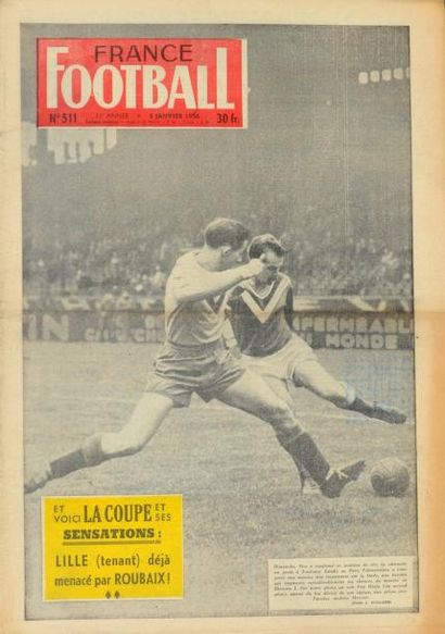 null France Football. Ensemble de 45 numéros de l'année 1956. état d'usage.