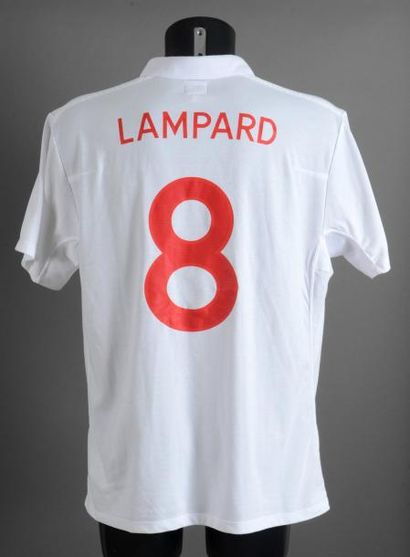 null Maillot porté par Franck Lampard n°8 avec l'équipe d'Angleterre lors de la rencontre...