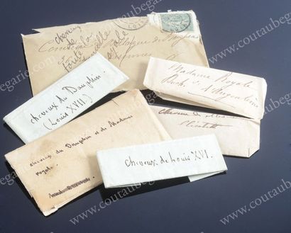 CHEVEUX DU ROI LOUIS XVI (1754-1793) Petite enveloppe pliée contenant des mèches...