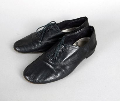 Gainsbourg, Serge Repetto. Modèle Richelieu Zizi Homme, noir. Paire de chaussures...