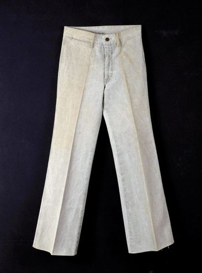 null Claude François. Un jean de marque NewMan de type «pattes d'eph» spécialement...