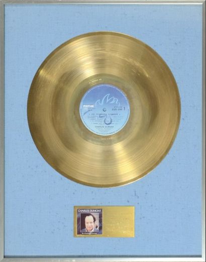 Dumont, Charles Disque d'or pour l'album «Les chansons d'Amour». Certifié par le...