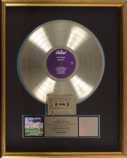 Megadeth Disque d'or pour «Youthanaisa». Certifié par le RIAA en Pour 500.000 exemplaires...
