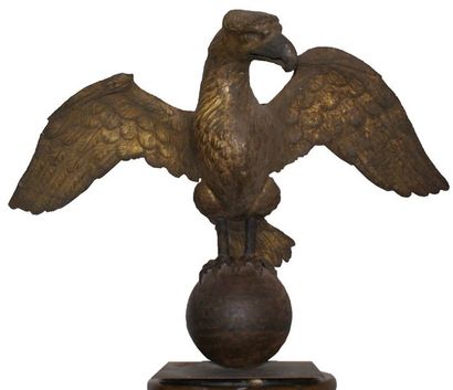 null Aigle de lutrin, en métal repoussé et doré, XVIIIe siècle.Hauteur : 66 cm.