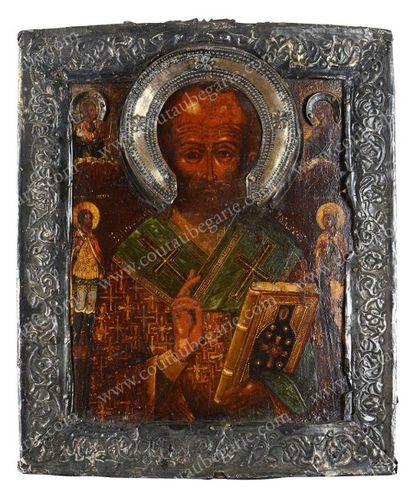 null SAINT NICOLAS. Tempera sur bois, conservée dans un encadrement en argent repoussé...