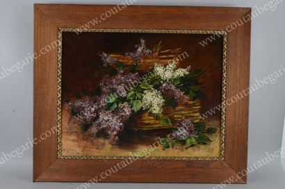 KLEVER Youris (1850-1924) Nature morte aux lilas. Huile sur toile signée en bas à...