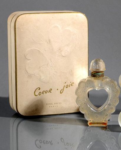 Nina RICCI «Coeur Joie» - (1946) Présenté dans son coffret en carton gainé de papier...