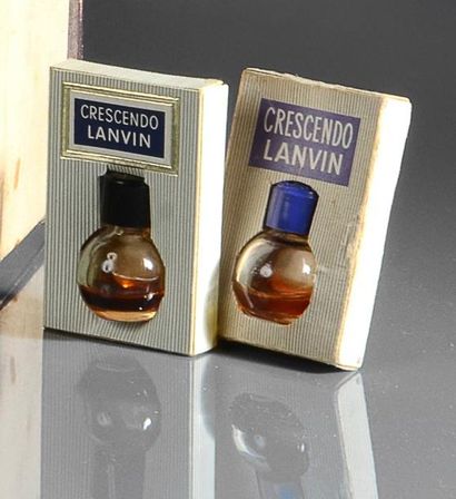Lanvin parfums - (années 1945-1950) Deux diminutifs parfums modèle «boule blanche»...