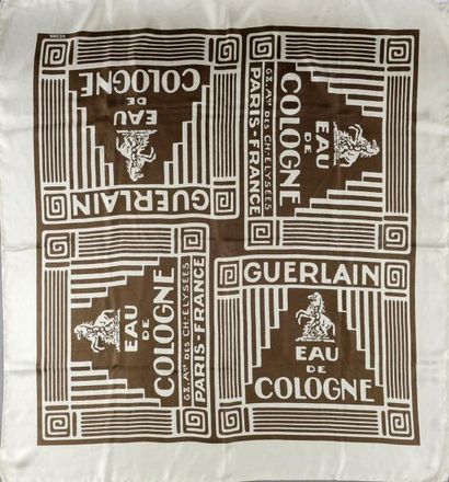 Guerlain «Eau de Cologne» - (années 1990) Rare carré de soie roulottée blanc cassé...