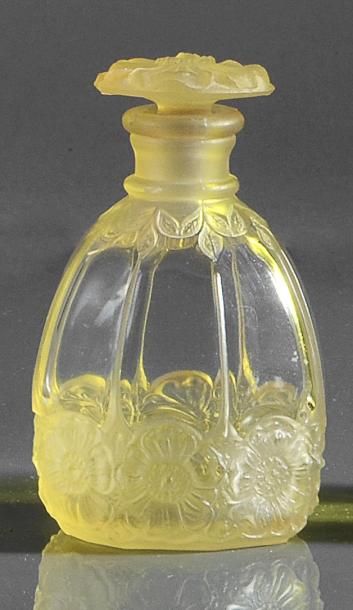 J.Giraud & fils «Odorantis» - (années 1920) Flacon en verre incolore pressé moulé...