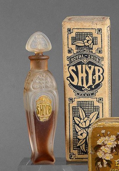 SHYB «Royal Shyb» - (années 1910-1920) Présenté dans son rare coffret carton illustré...