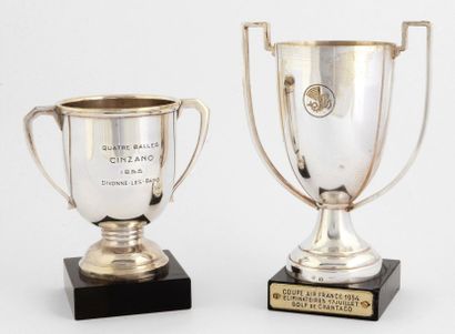 null Ensemble de 2 trophées de compétitions en 1954 au golf de Chantaco et en 1955...