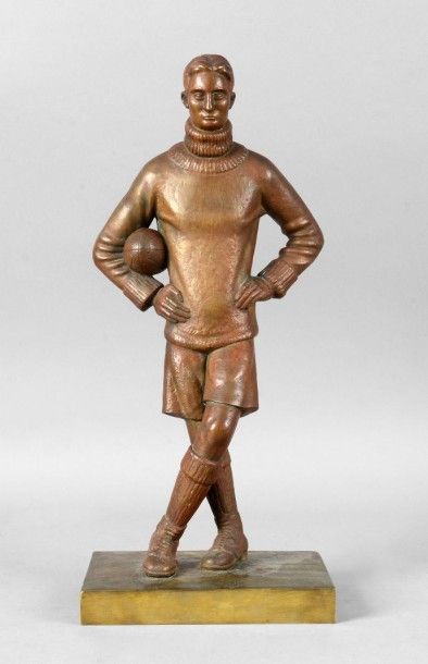 null Exceptionnelle sculpture en bronze. «Joueur de Rugby». Signée Joachim Costa...