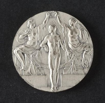 1912. Stockholm Médaille d'argent officielle des Vainqueurs pour la 2nde place. Design...