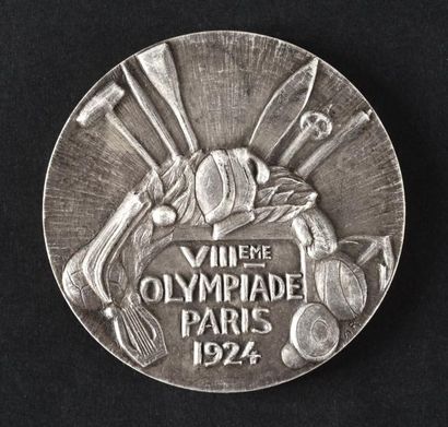 1924. Paris Médaille d'argent officielle des Vainqueurs attribuée pour la 2nde place....