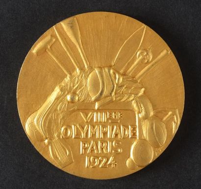 1924. Paris Médaille d'or officielle des Vainqueurs attribuée pour la 1ère place....