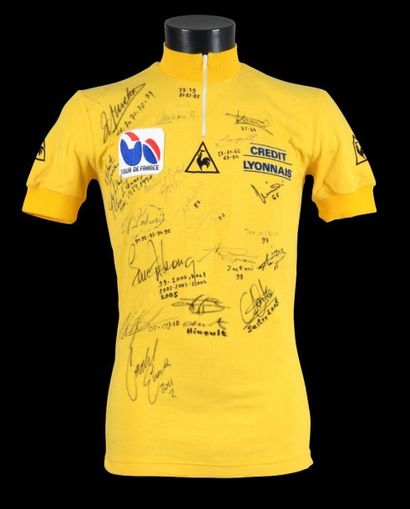 null Maillot jaune de la marque «Coq Sportif» offert à Robert Chapatte, ancien coureur...
