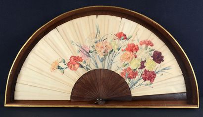 null Bouquet d'oeillets, 1885 Eventail plié, feuille en papier peint à la gouache...