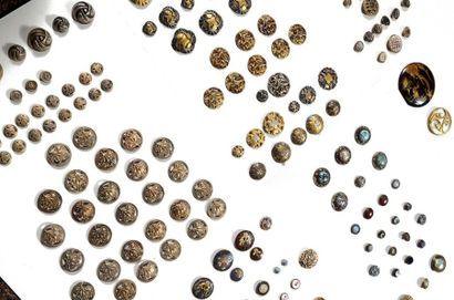 null Collection de boutons, vers 1880-1900, la plupart en métal doré et argenté,...