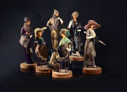 Laffite-Désirat Suite de six poupées de mode, 1910 et 1912, les têtes sont en cire...