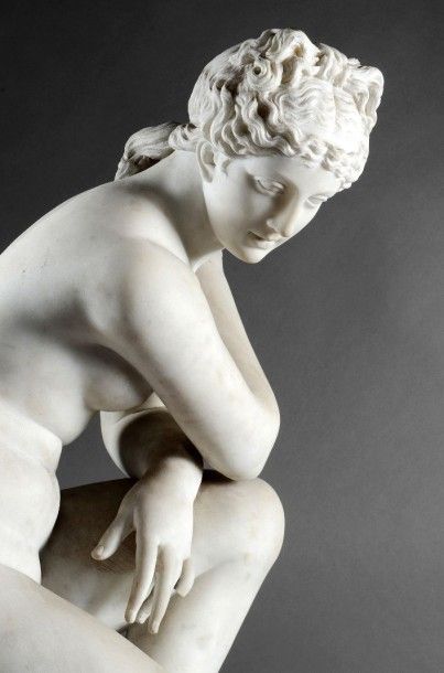 Pietro BARRANTI (XIXe siècle) 
Venus accroupie.
Marbre (un doigt cassé)
Signé P....