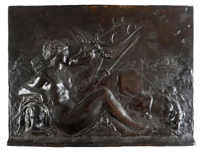 Jean GOUJON d'après 
Diane Chasseresse
Plaque en bronze patiné.
XIXe siècle.
29,5...