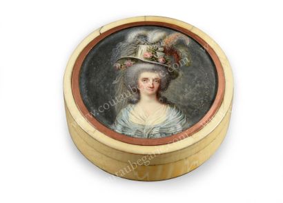 ATTRIBUÉ À FRANCOIS DUMONT (1751-1831) 
La princesse de Lamballe, née Marie-Thérèse...