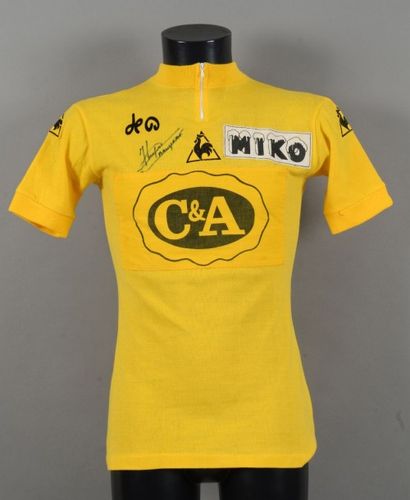null Maillot jaune de Joseph Bruyère sur le Tour de France 1987, il le conservera...