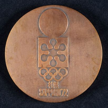 null 1972. Sapporo. Médaille de participant des XIe Jeux d'Hiver. Graveur S. Fukuda....