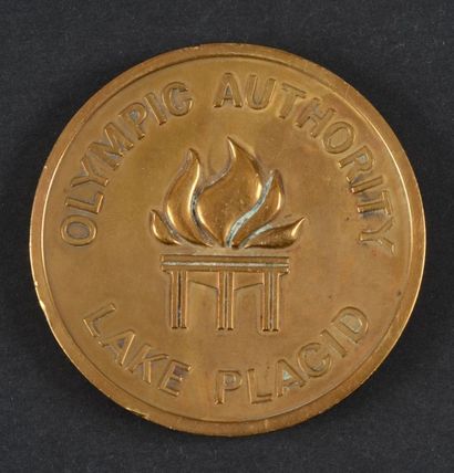 null 1980. Lake Placid. Médaille commémorative de l'autorité Olympique des XIII§me...