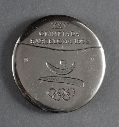 null 1992. Barcelone. Médaille officielle de participant. Graveur X. Corbero. Métal...