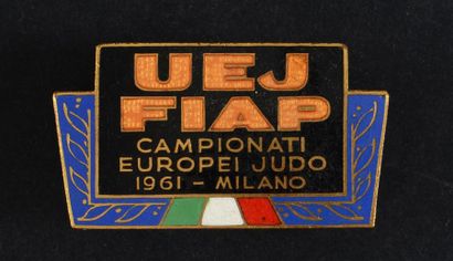 null Ensemble de 6 médailles de la Fédération Française de judo pour des rencontres...