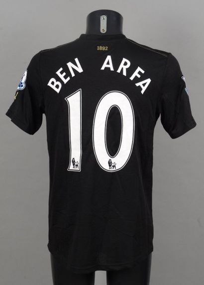 null Maillot d'Hatem Ben Arfa n°10 avec Newcastle United lors de la saison 2011-2012....